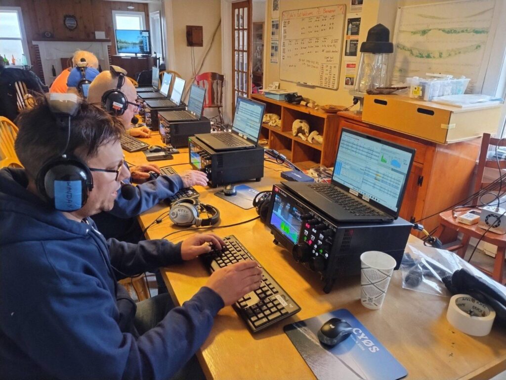 FlexRadio Aurora transceiver